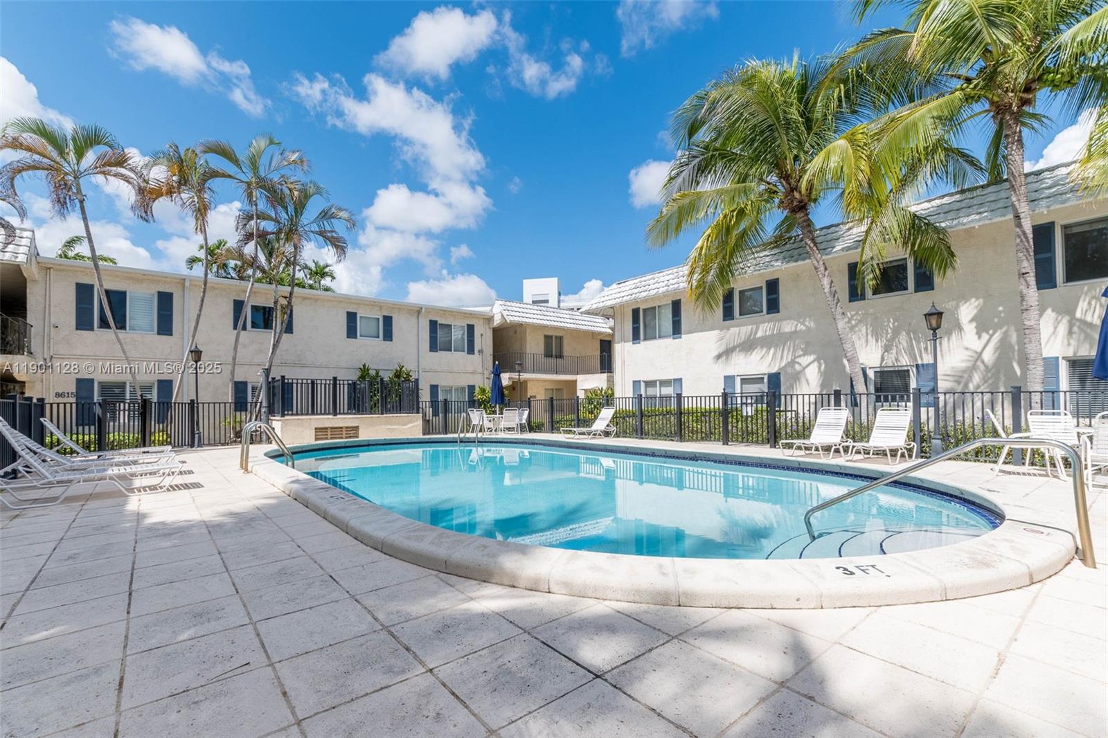 8605 SW 68th Ct # 22, Pinecrest Unit: 22