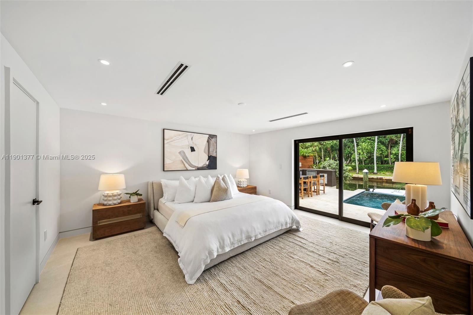 1815 Fairhaven Pl, Miami