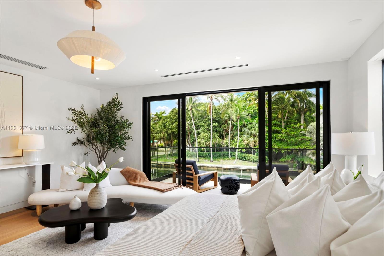 1815 Fairhaven Pl, Miami