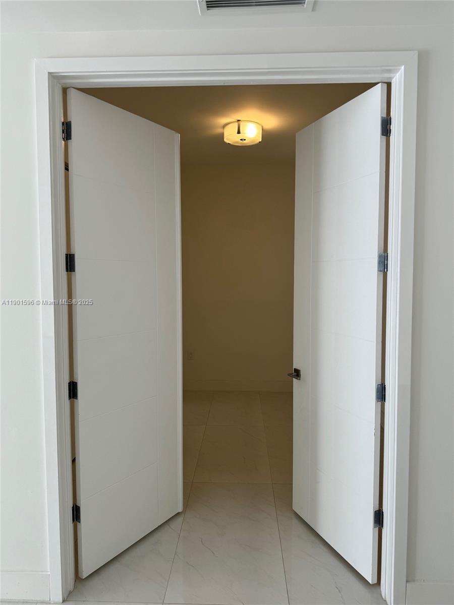 301 Altara Ave # 425, Coral Gables Unit: 425