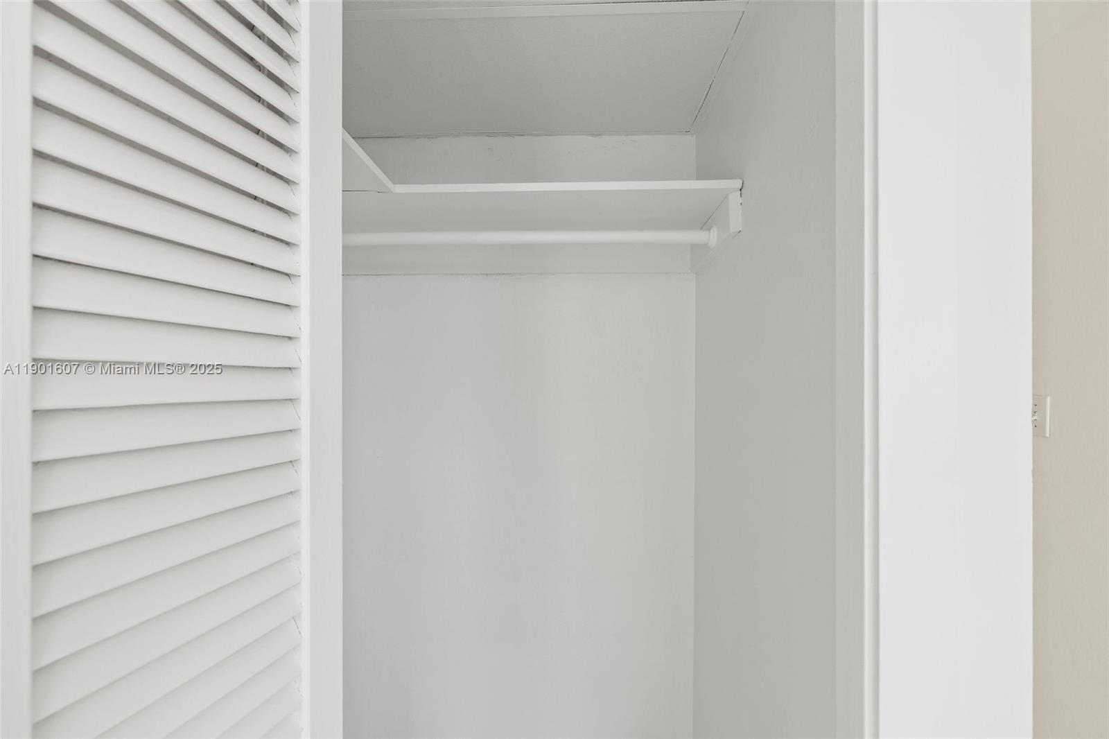 1408 Brickell Bay Dr # 1106, Miami Unit: 1106