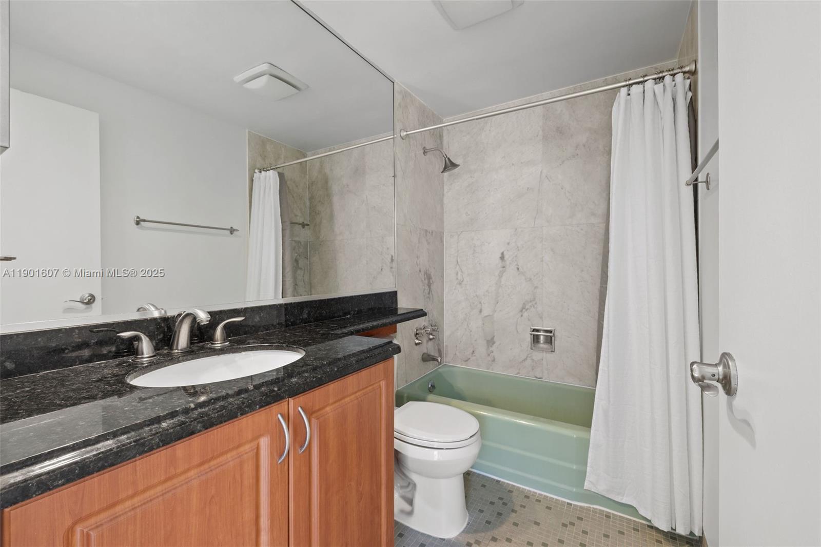 1408 Brickell Bay Dr # 1106, Miami Unit: 1106