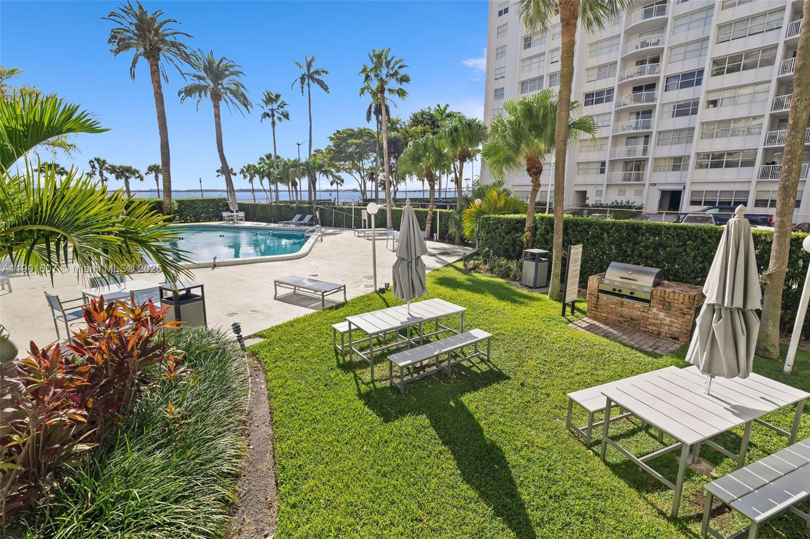 1408 Brickell Bay Dr # 1106, Miami Unit: 1106