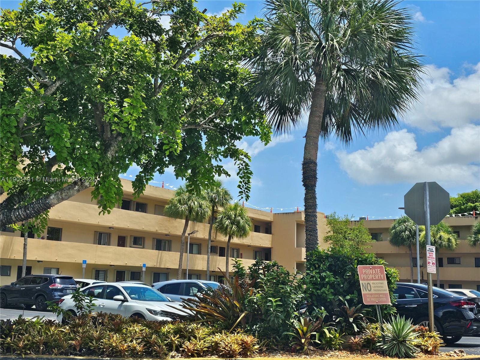 8415 SW 107th Ave # 219W, Miami Unit: 219W