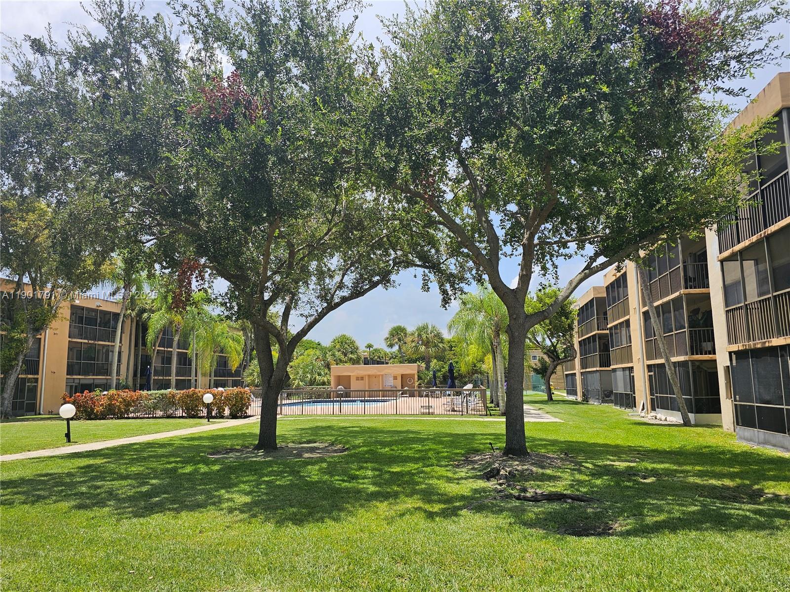 8415 SW 107th Ave # 219W, Miami Unit: 219W