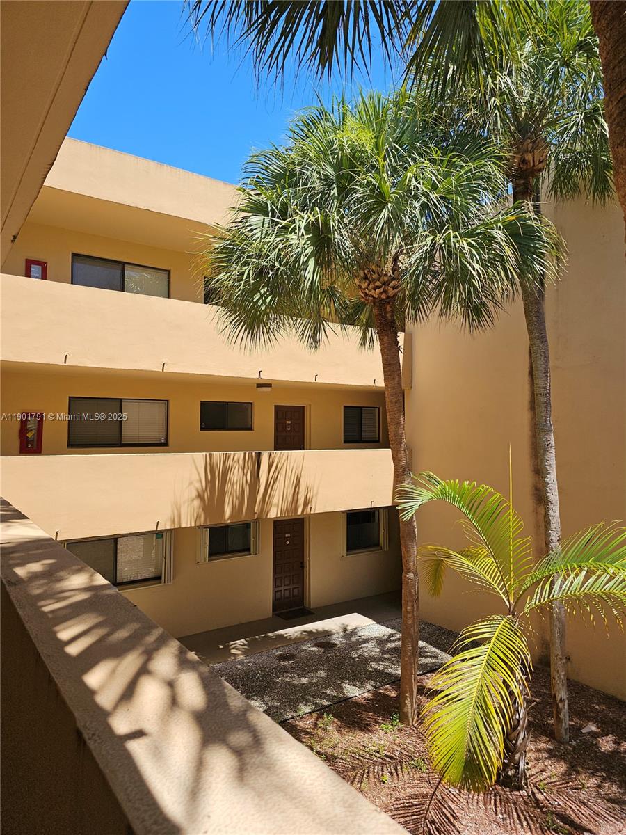 8415 SW 107th Ave # 219W, Miami Unit: 219W