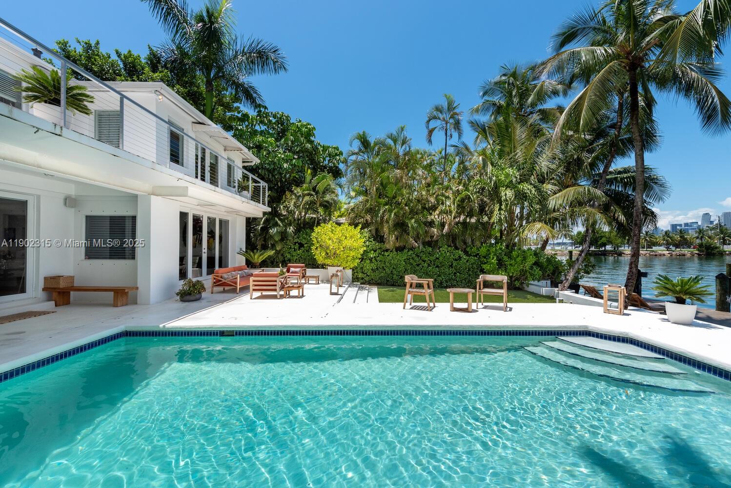 302 W San Marino Dr, Miami Beach