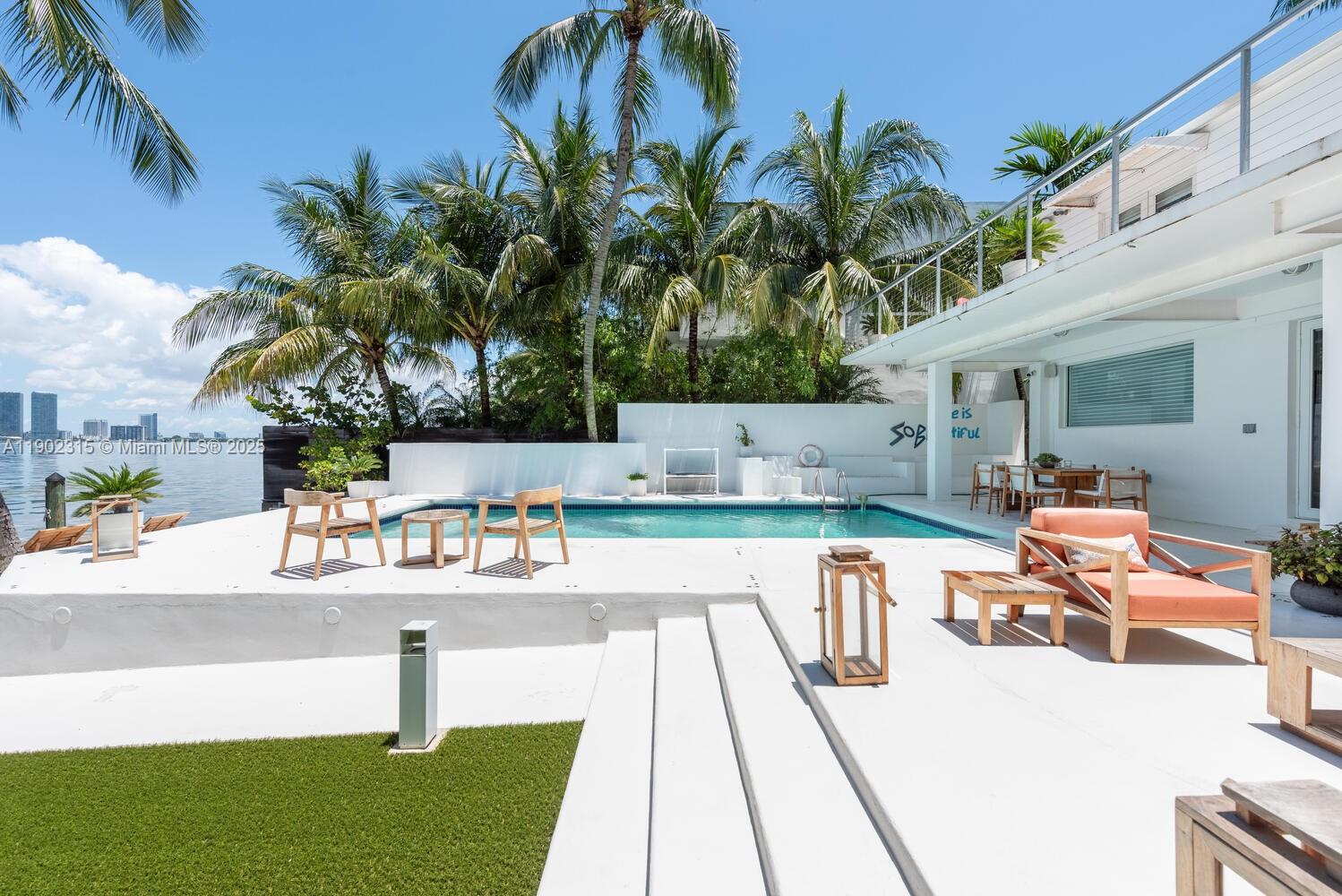 302 W San Marino Dr, Miami Beach
