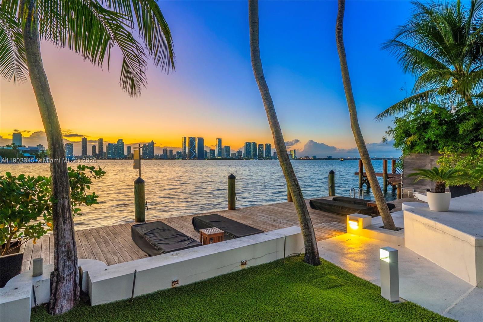 302 W San Marino Dr, Miami Beach