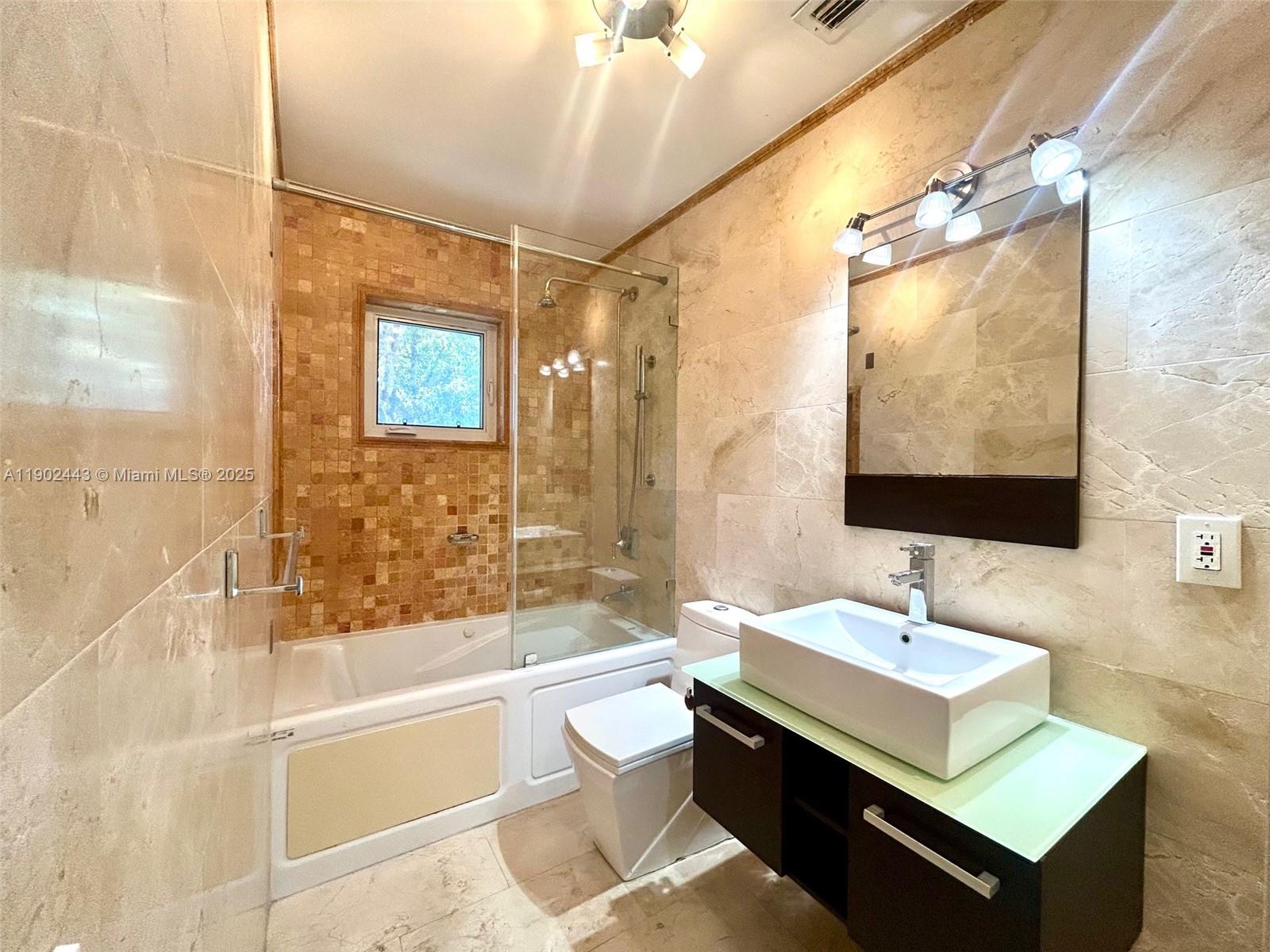 1543 Dorado Ave, Coral Gables