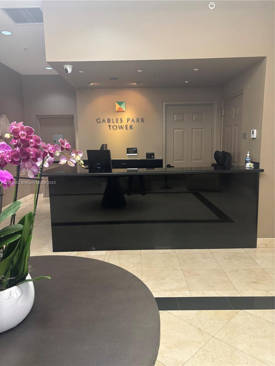 357 Almeria Ave # 906, Coral Gables Unit: 906