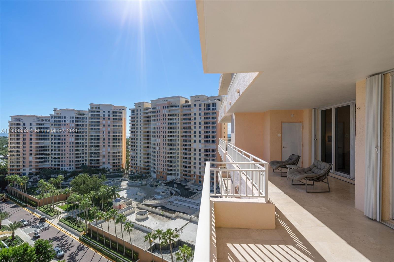 791 Crandon Blvd # 1402, Key Biscayne Unit: 1402