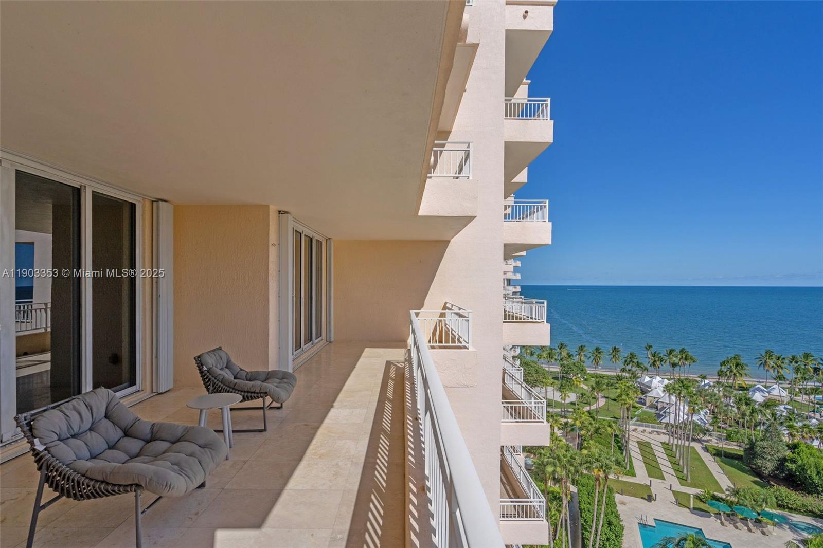791 Crandon Blvd # 1402, Key Biscayne Unit: 1402
