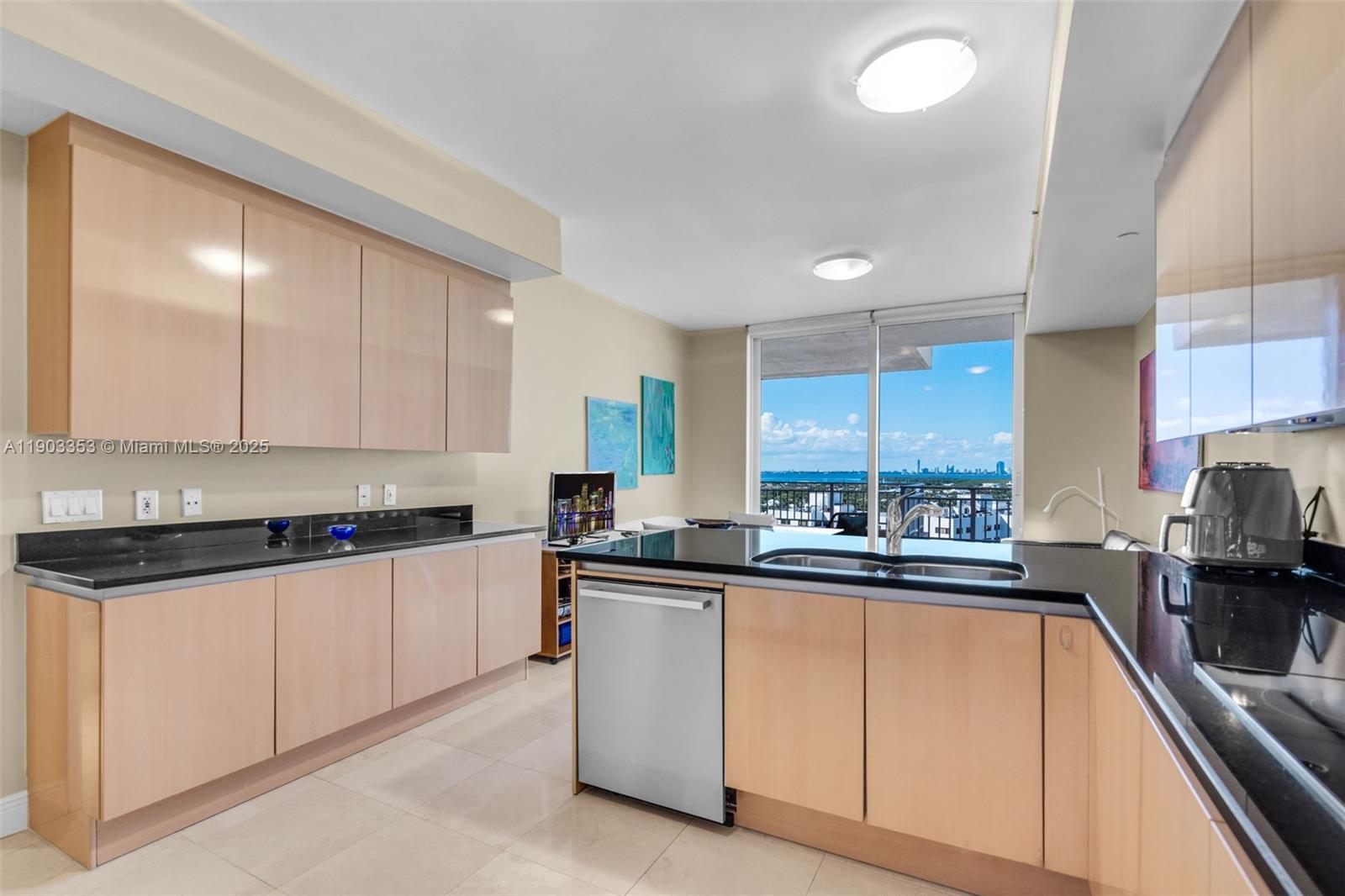 791 Crandon Blvd # 1402, Key Biscayne Unit: 1402