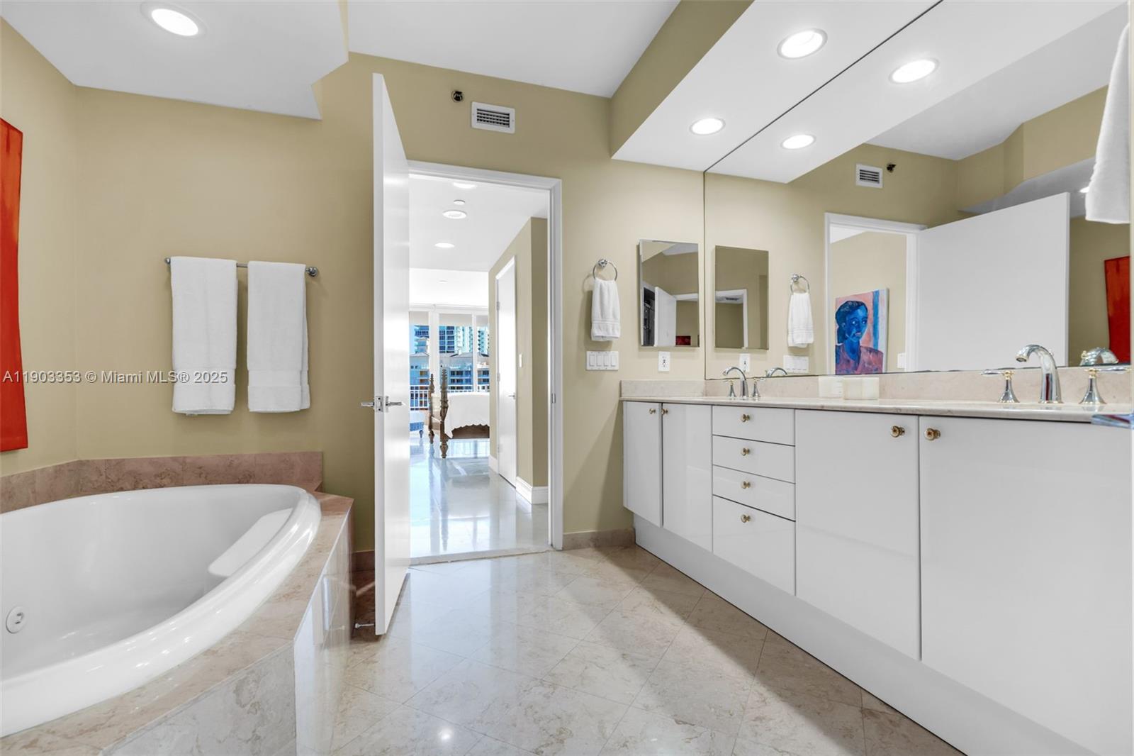 791 Crandon Blvd # 1402, Key Biscayne Unit: 1402