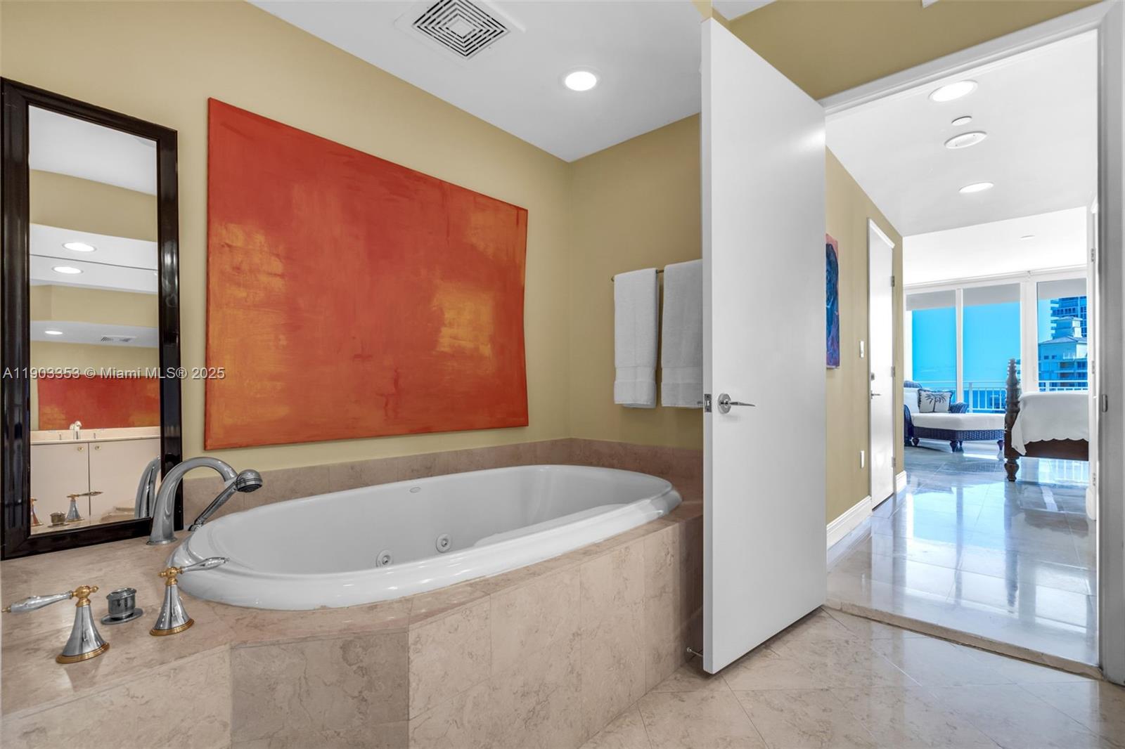 791 Crandon Blvd # 1402, Key Biscayne Unit: 1402