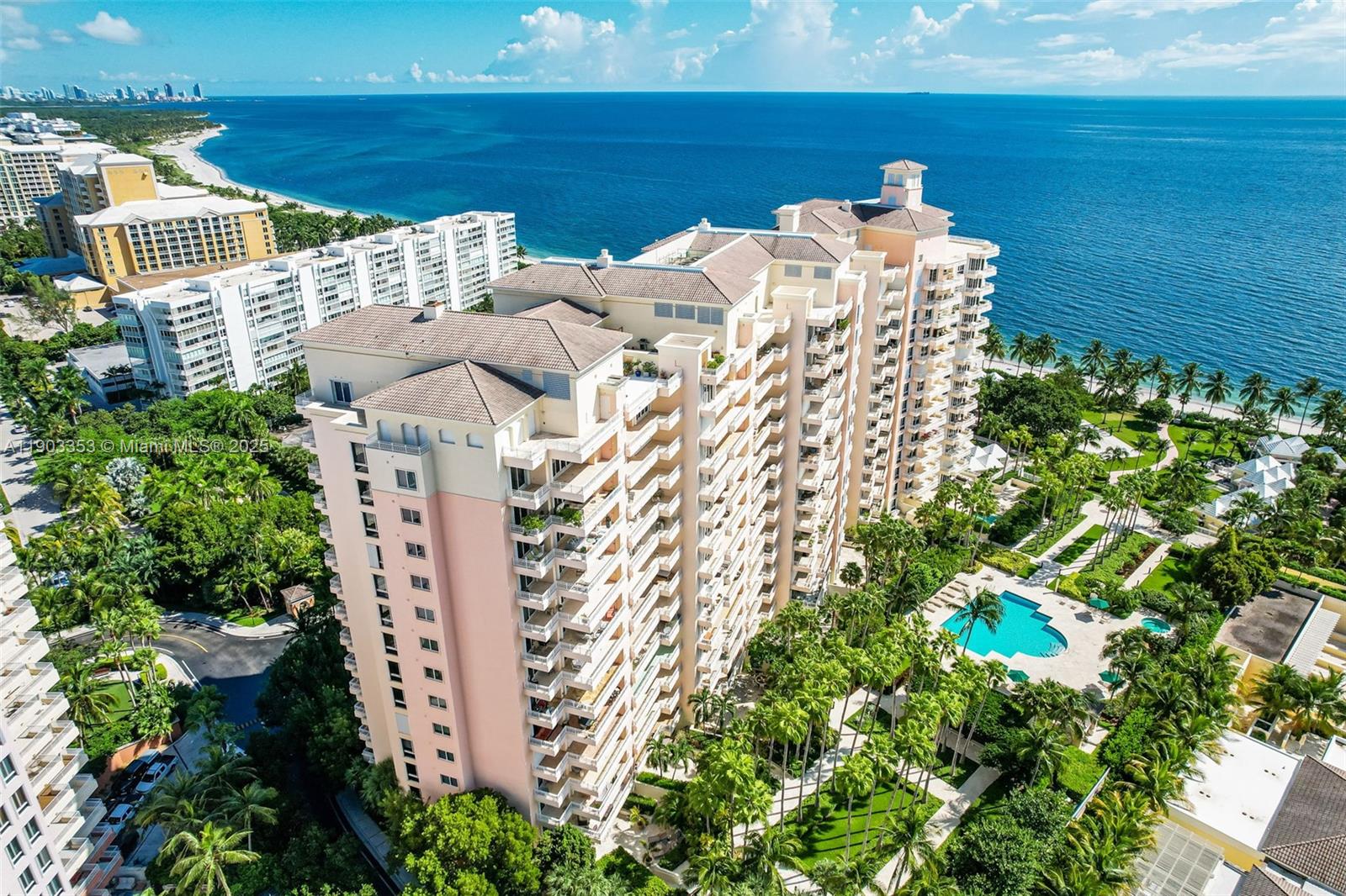 791 Crandon Blvd # 1402, Key Biscayne Unit: 1402