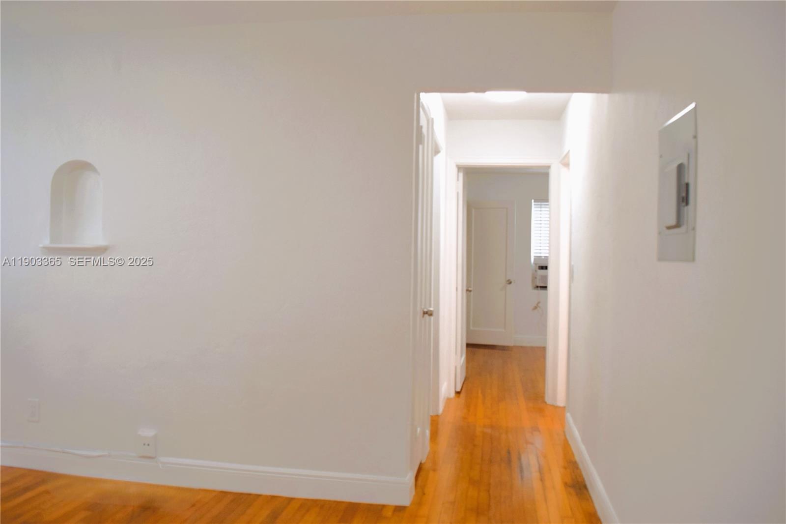 23 Phoenetia Ave # 1