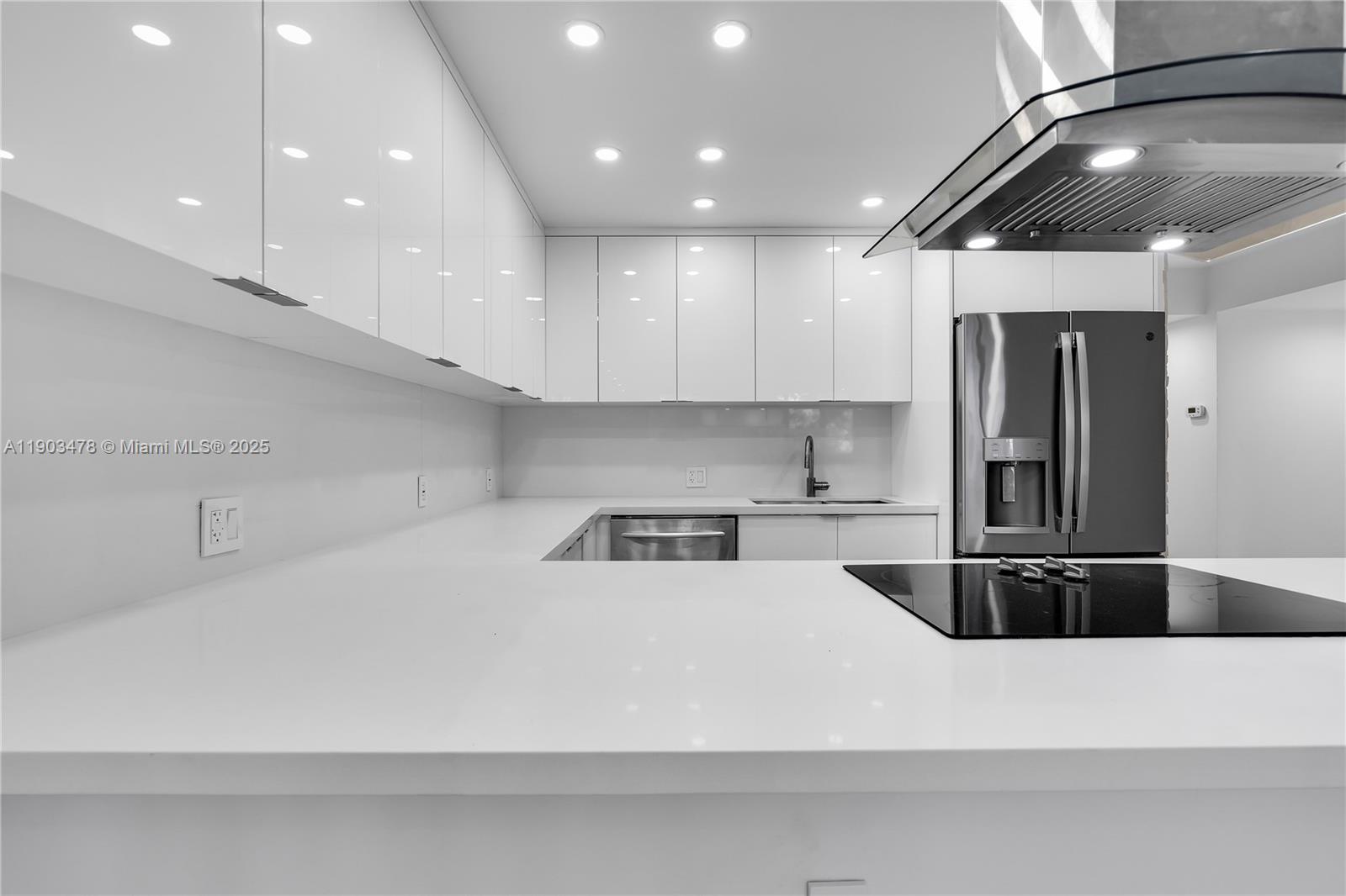 141 Crandon Blvd # 242, Key Biscayne Unit: 242