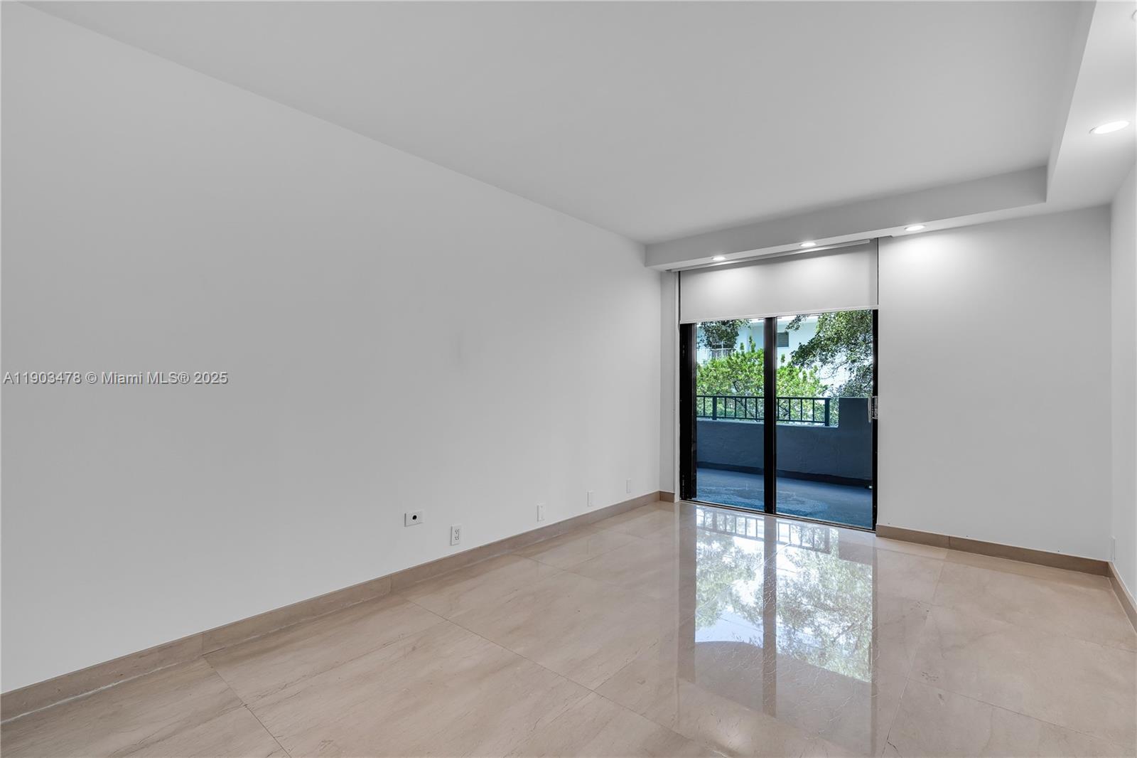 141 Crandon Blvd # 242, Key Biscayne Unit: 242