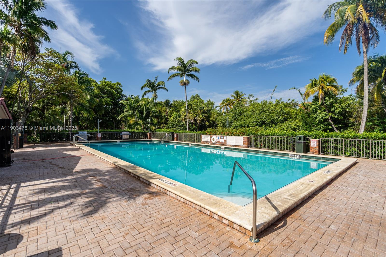 141 Crandon Blvd # 242, Key Biscayne Unit: 242