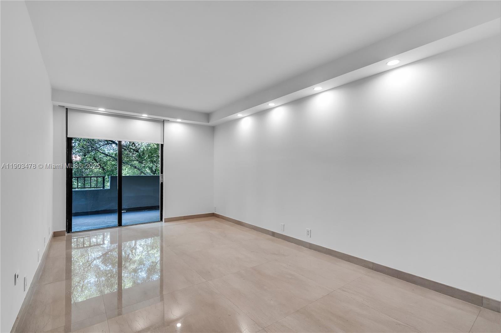 141 Crandon Blvd # 242, Key Biscayne Unit: 242