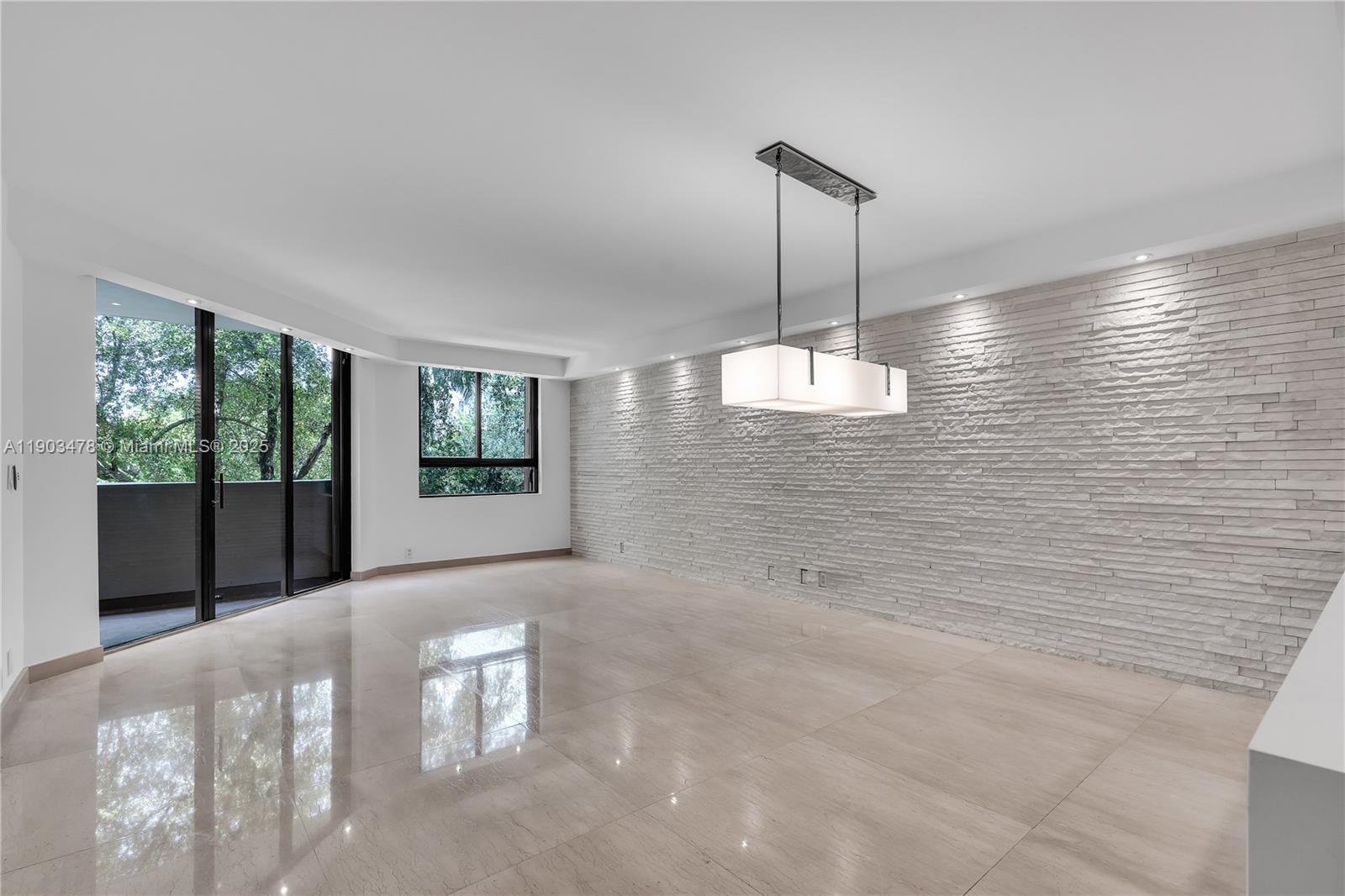 141 Crandon Blvd # 242, Key Biscayne Unit: 242