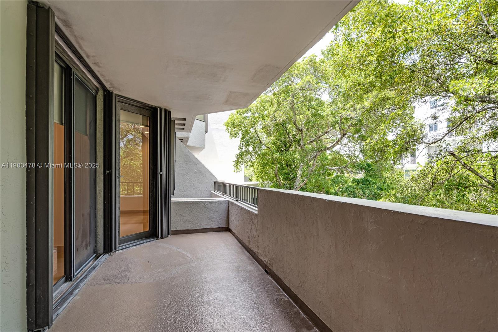 141 Crandon Blvd # 242, Key Biscayne Unit: 242