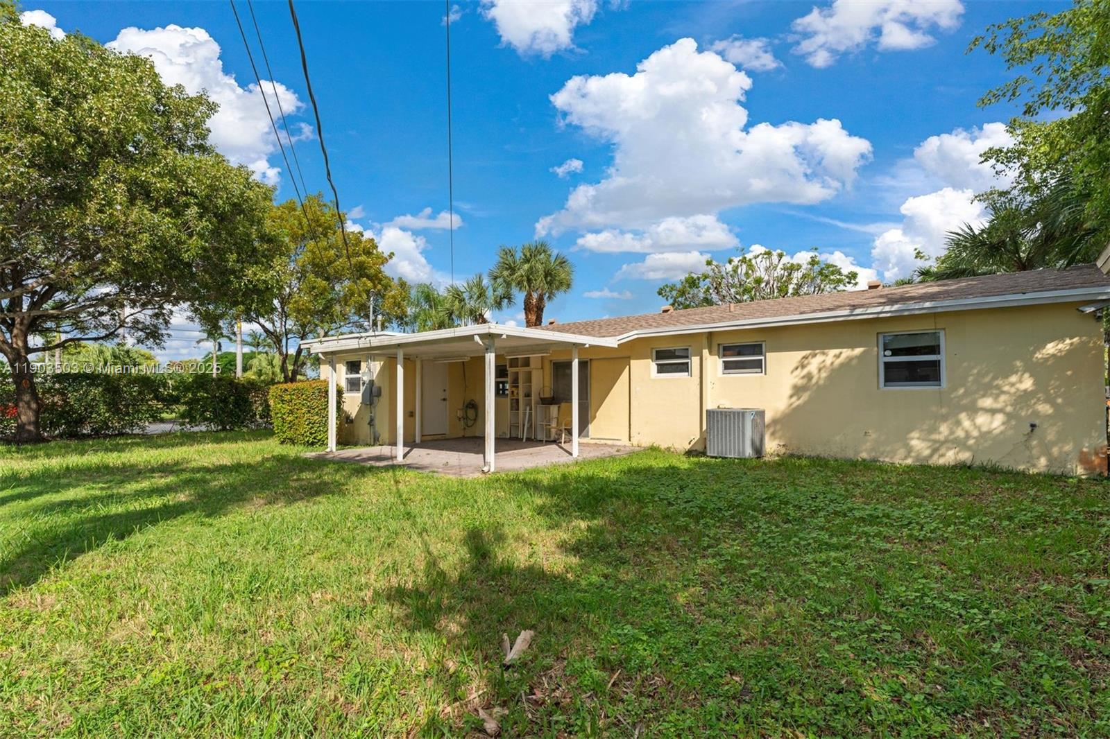 8670 SW 27th Ln, Miami