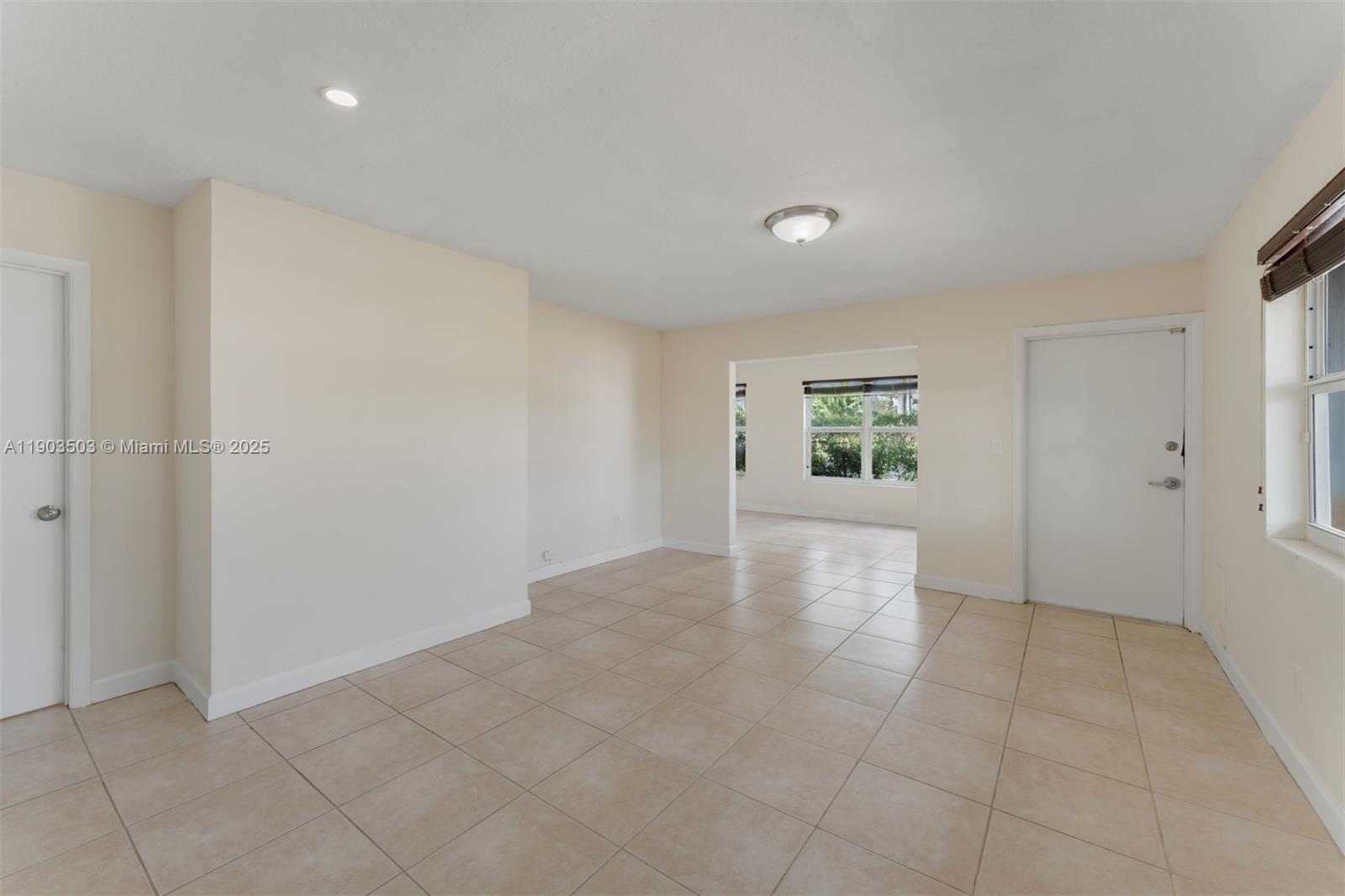 8670 SW 27th Ln, Miami