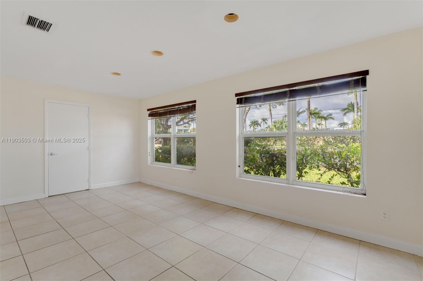 8670 SW 27th Ln, Miami