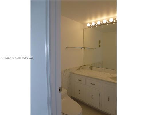 199 OCEAN LN DR # 702, Key Biscayne Unit: 702