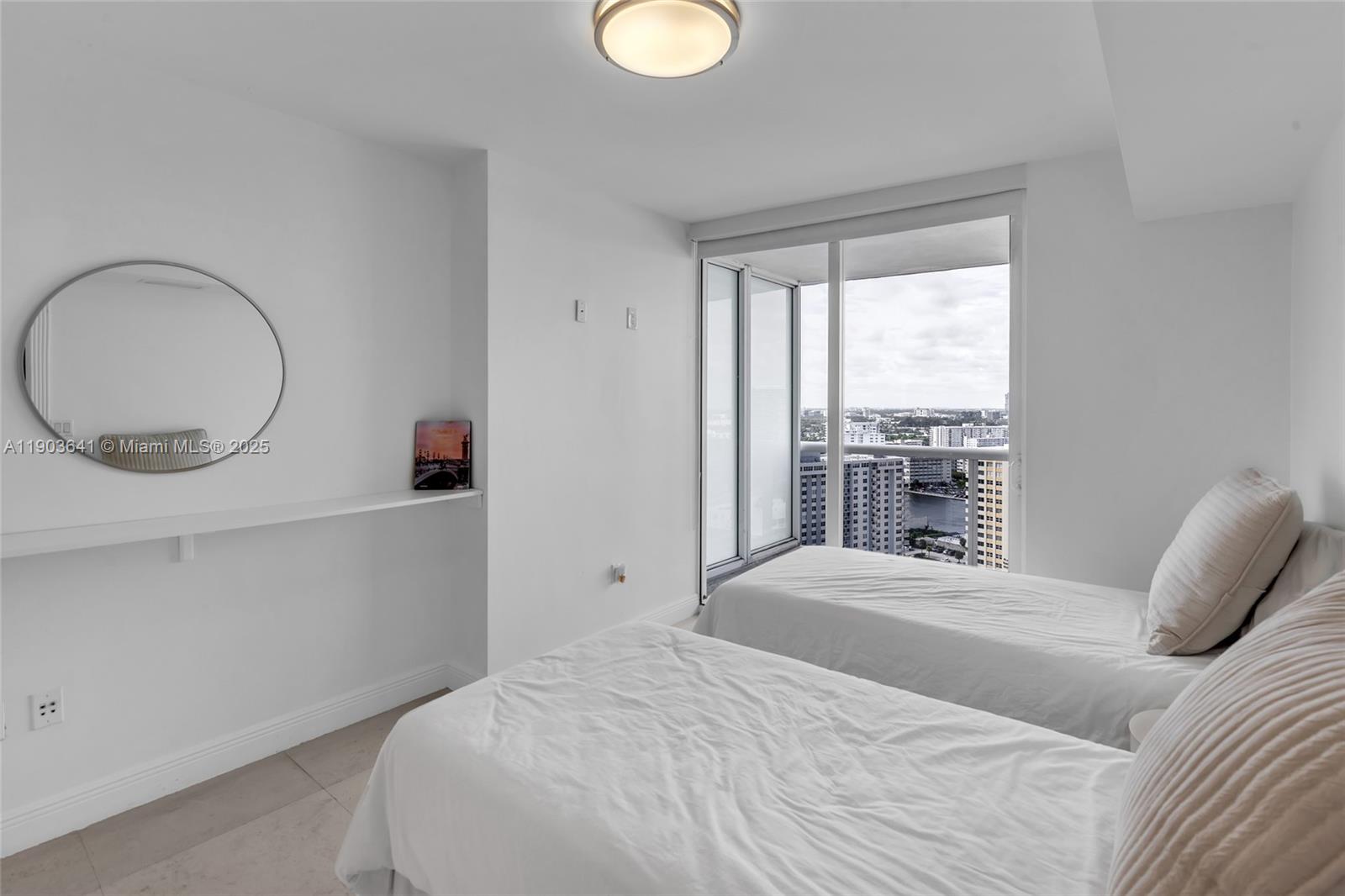 1800 S Ocean Dr # 2207