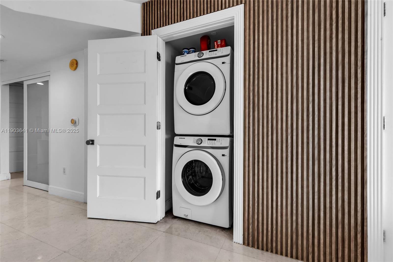 1800 S Ocean Dr # 2207