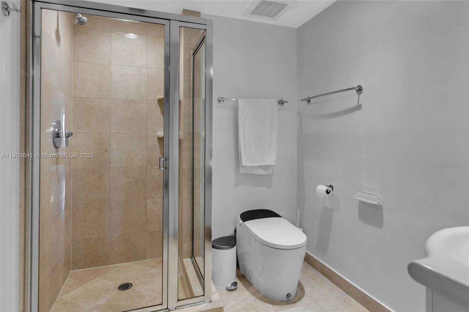 1800 S Ocean Dr # 2207