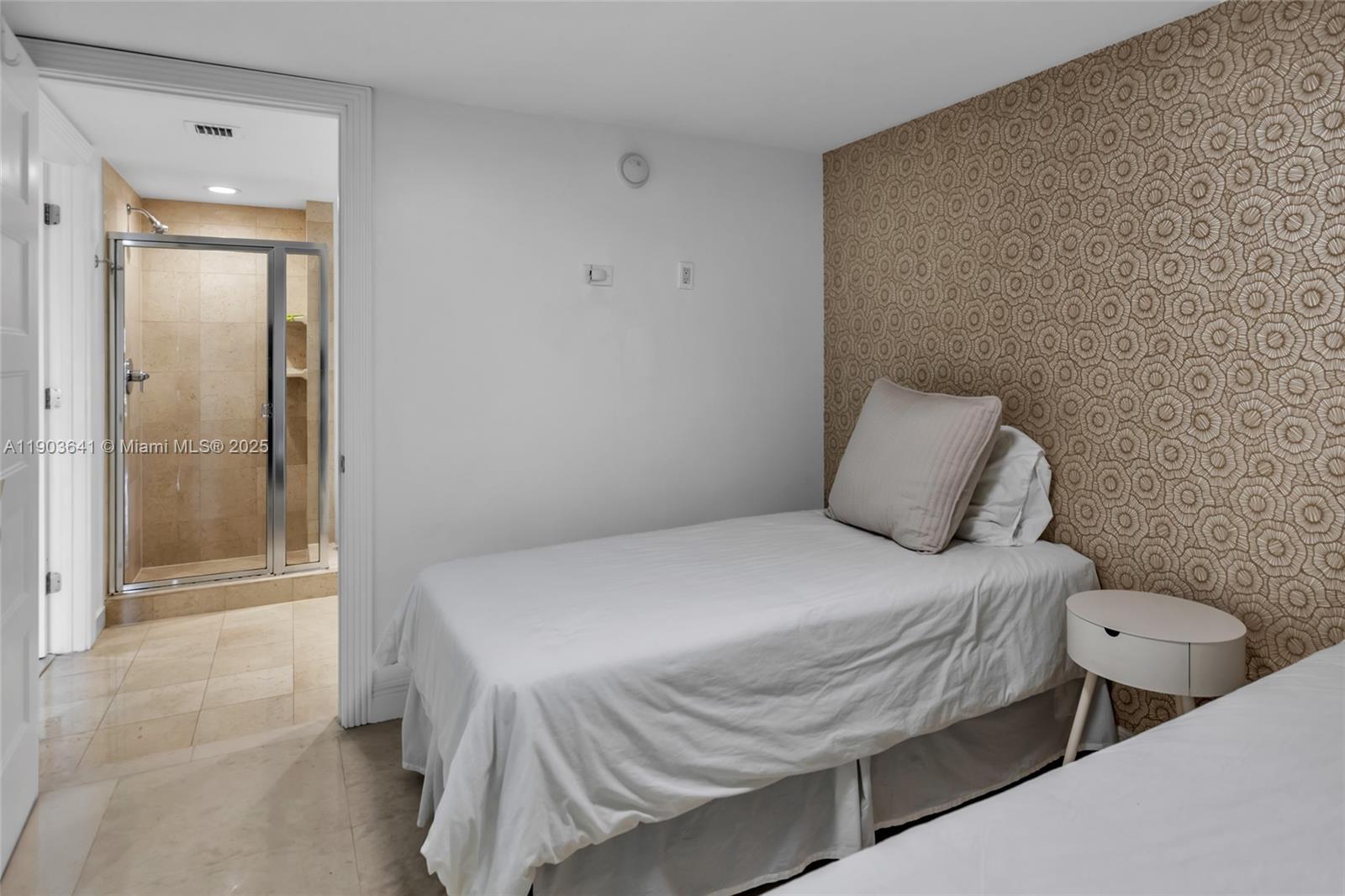 1800 S Ocean Dr # 2207