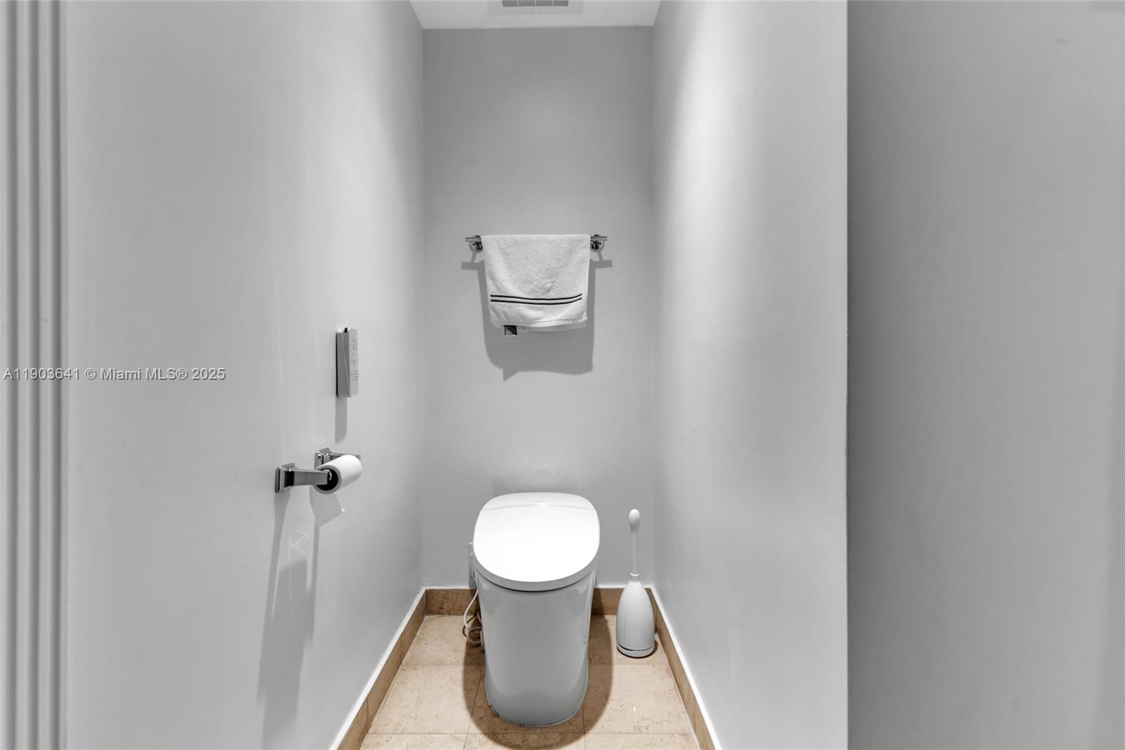 1800 S Ocean Dr # 2207