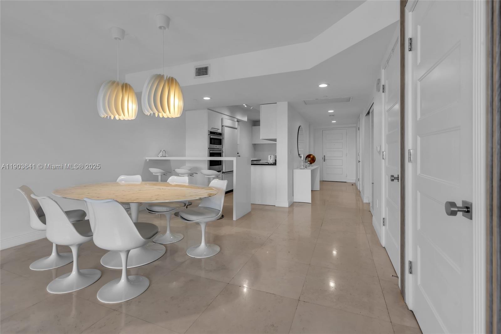 1800 S Ocean Dr # 2207