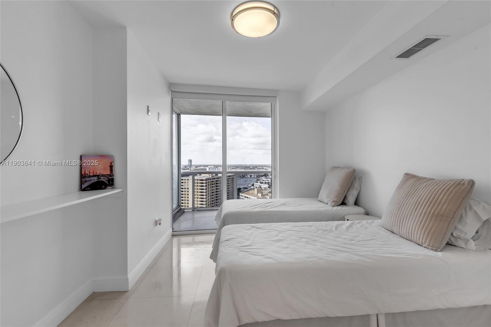 1800 S Ocean Dr # 2207