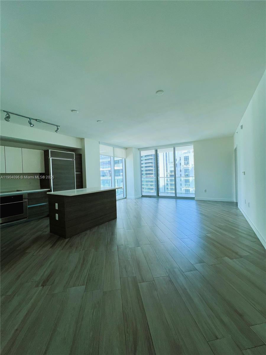 1100 S Miami Ave Unit: 3310