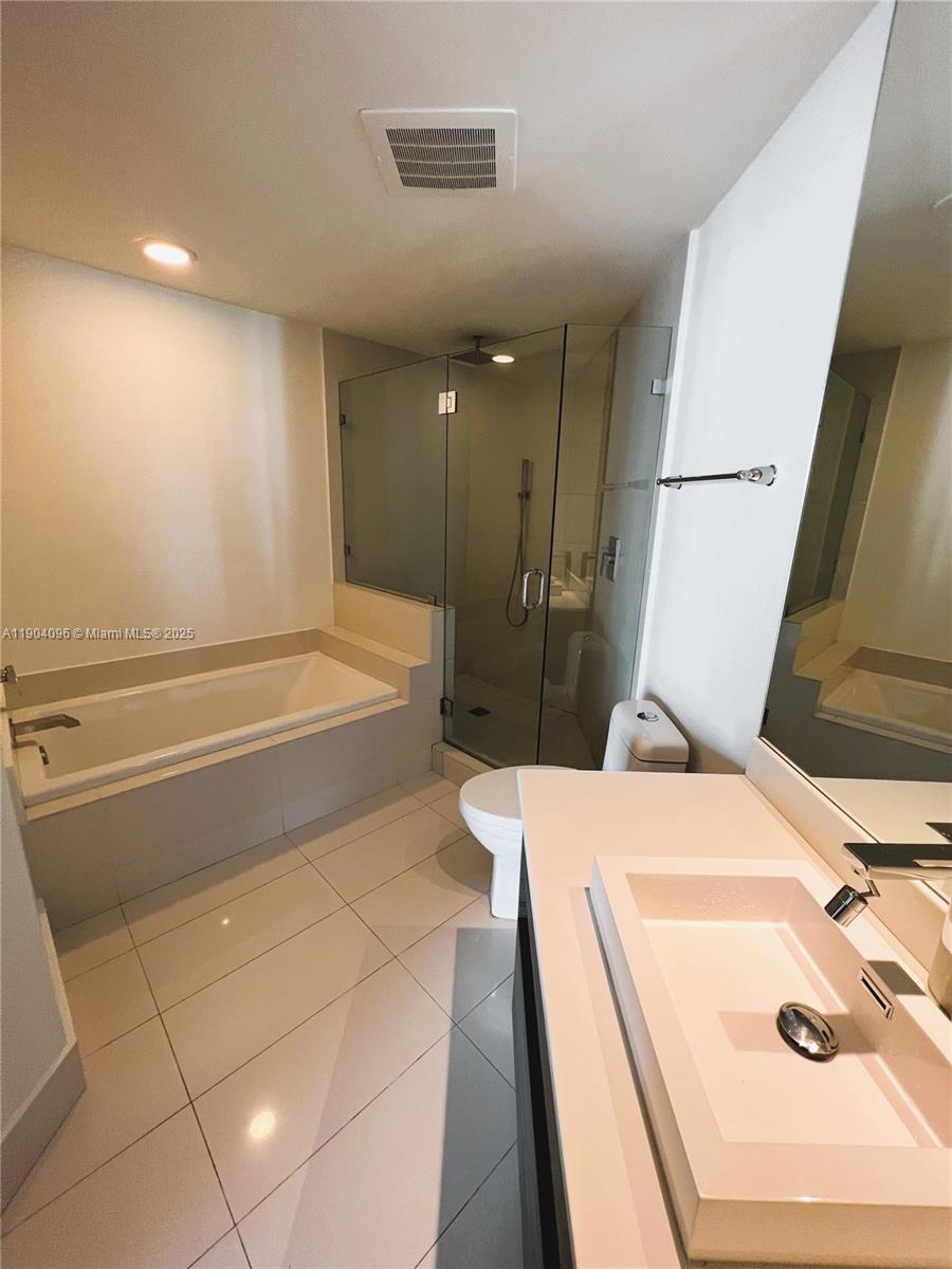 1100 S Miami Ave Unit: 3310