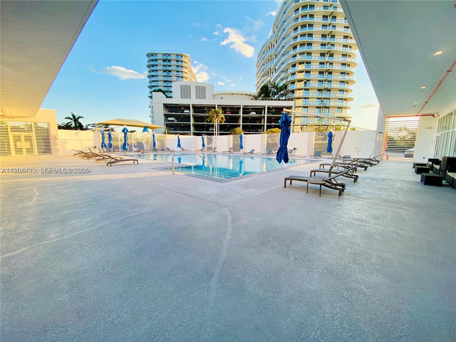 14951 Royal Oaks # 405