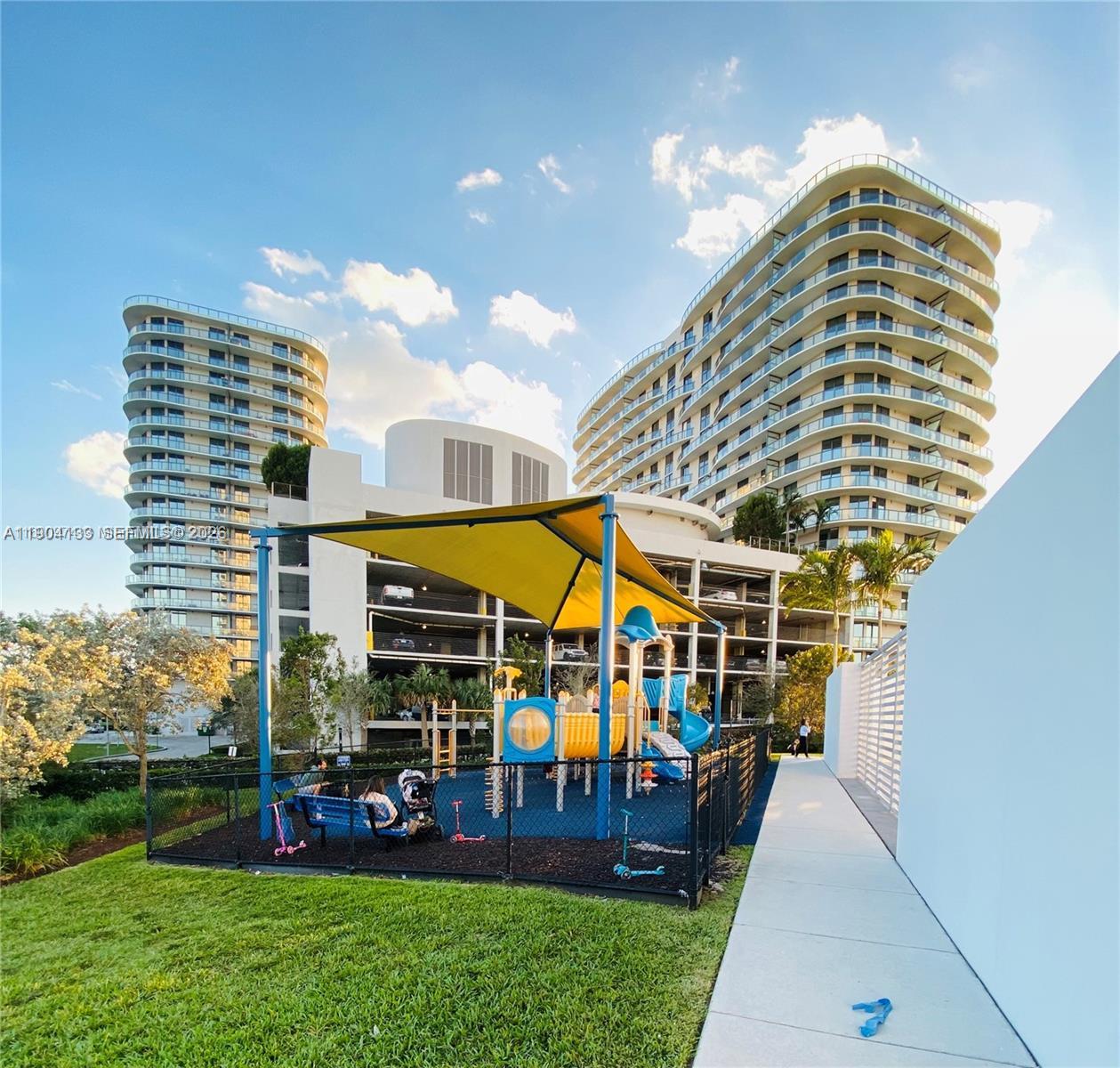 14951 Royal Oaks # 405