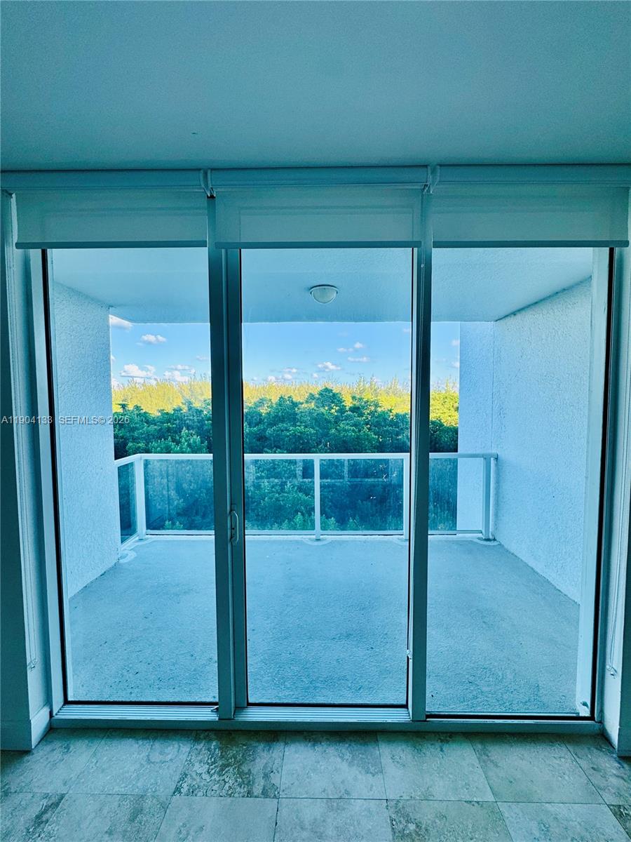 14951 Royal Oaks # 405