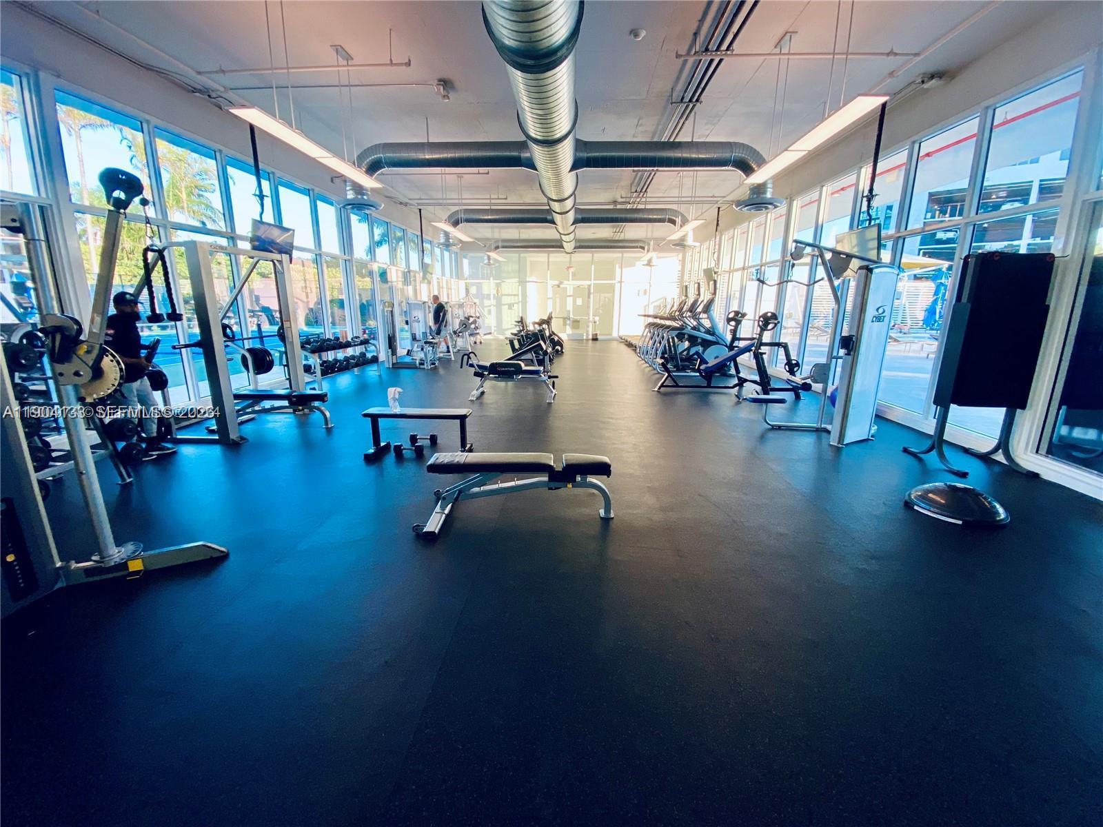 14951 Royal Oaks # 405