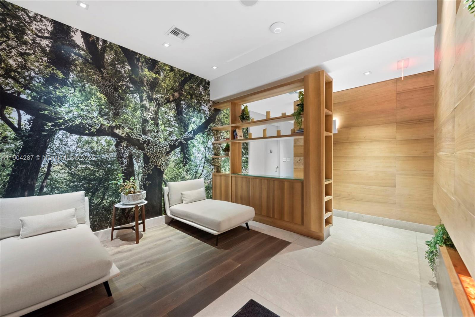 1010 Brickell Ave # 1706