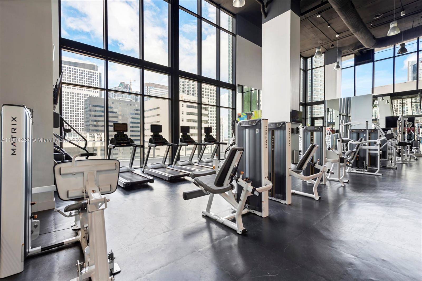 1010 Brickell Ave # 1706