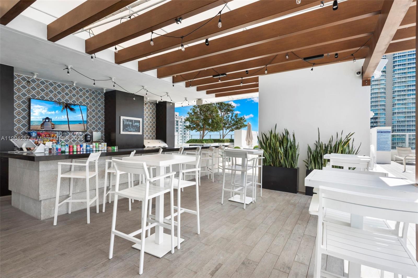 1010 Brickell Ave # 1706