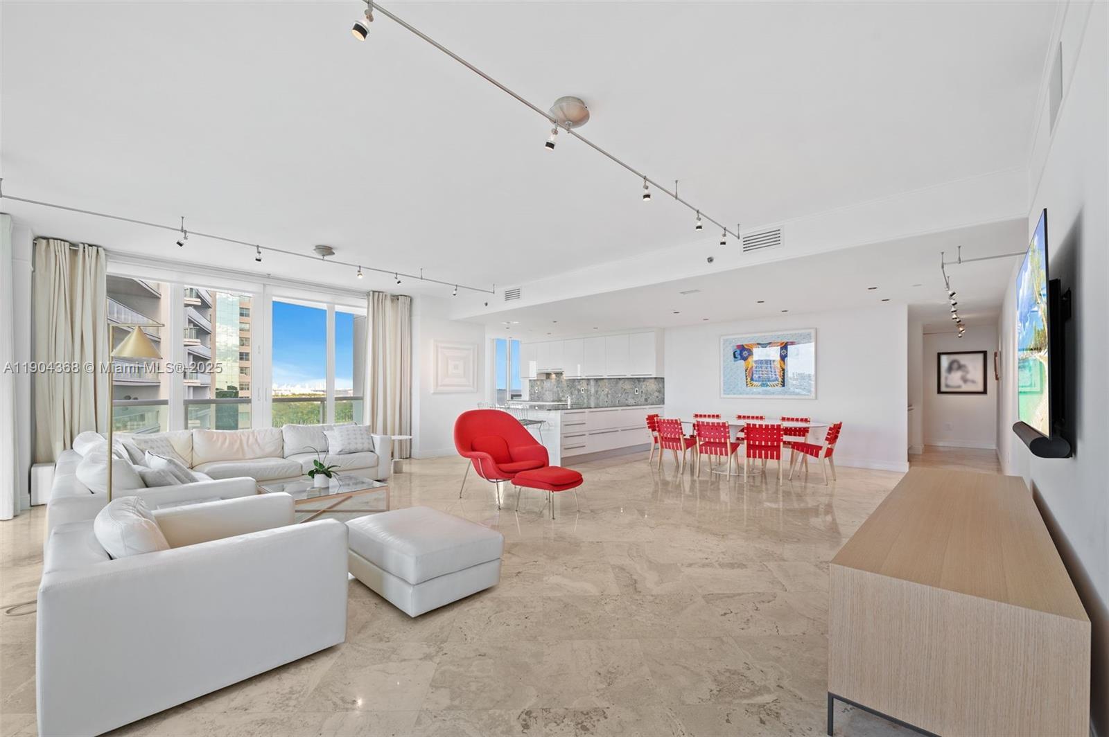2645 S Bayshore Dr # 1201