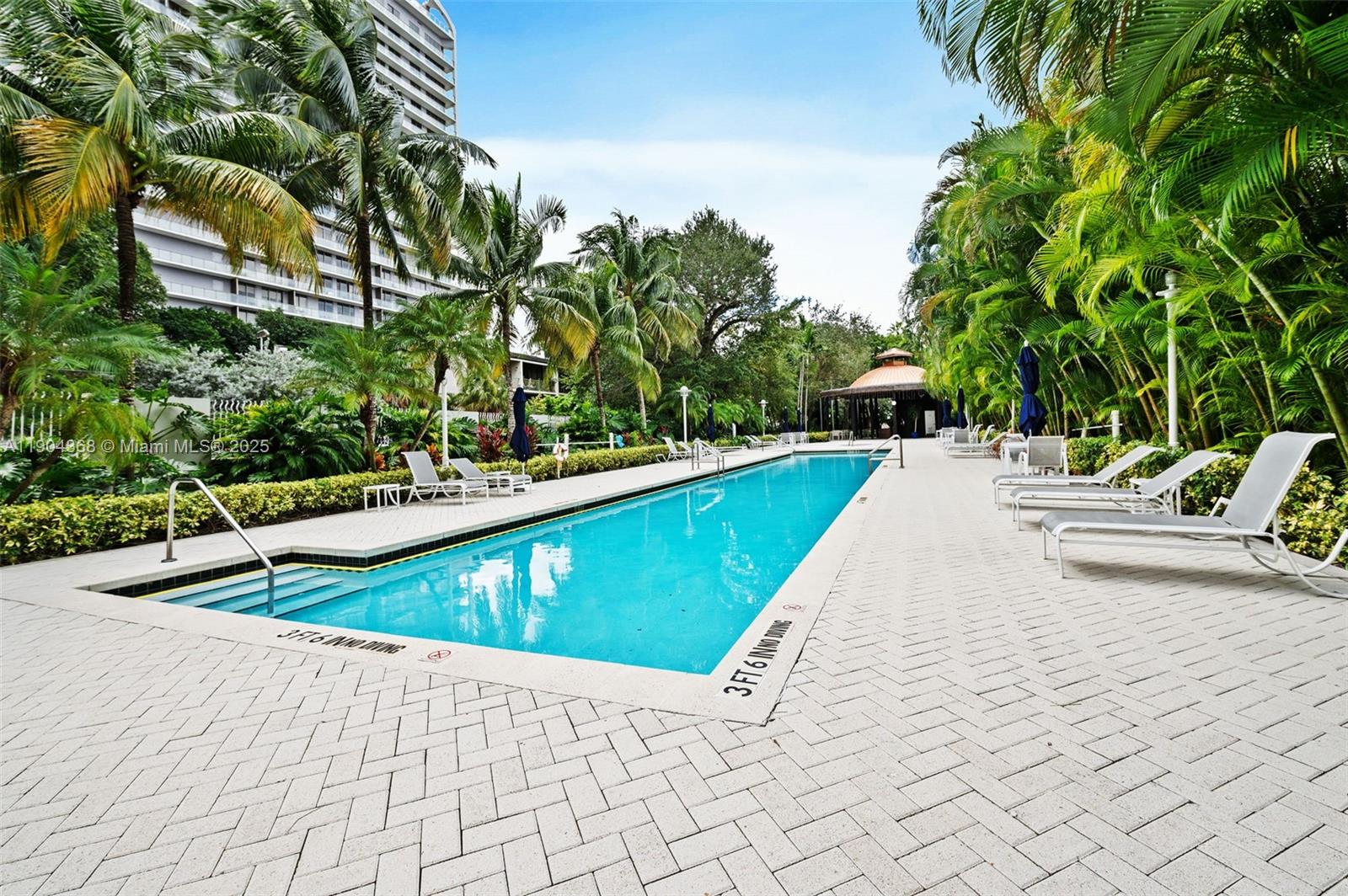 2645 S Bayshore Dr # 1201